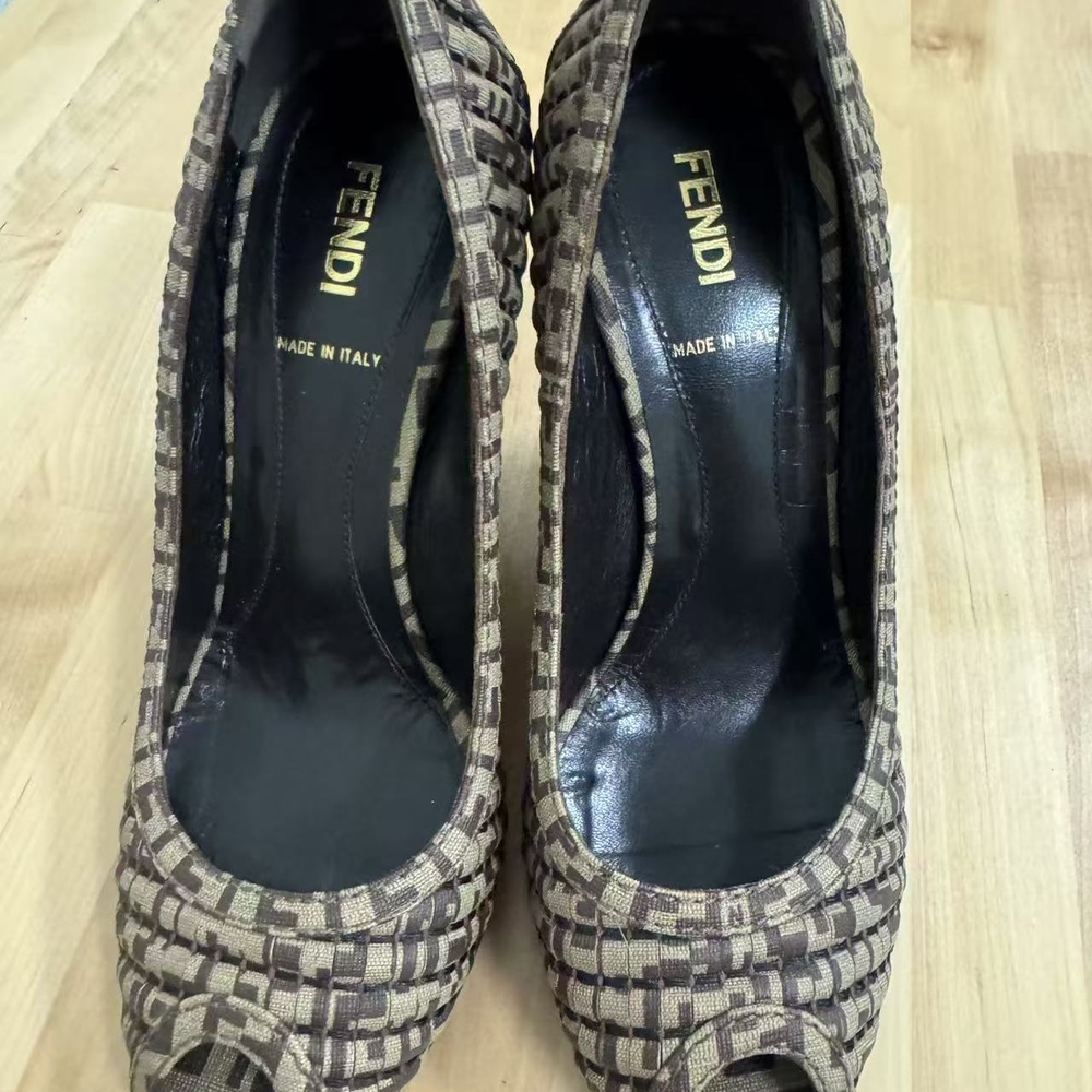 Fendi Women's Brown Peep-Toe Heels Size 6.5